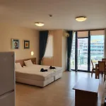 Trakia Plaza Апартаменты Солнечный берег