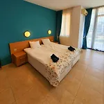 Trakia Plaza Апартаменты
