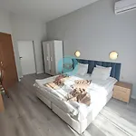 Апартаменты Trakia Plaza *